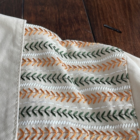 Denim & Co. Cotton Lightweight Jacket Button up High Low Tan Embroidered Size L - Picture 4 of 9